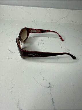 Vintage Tommy Bahama Women's Dark Red Gradient Frame Sunglasses